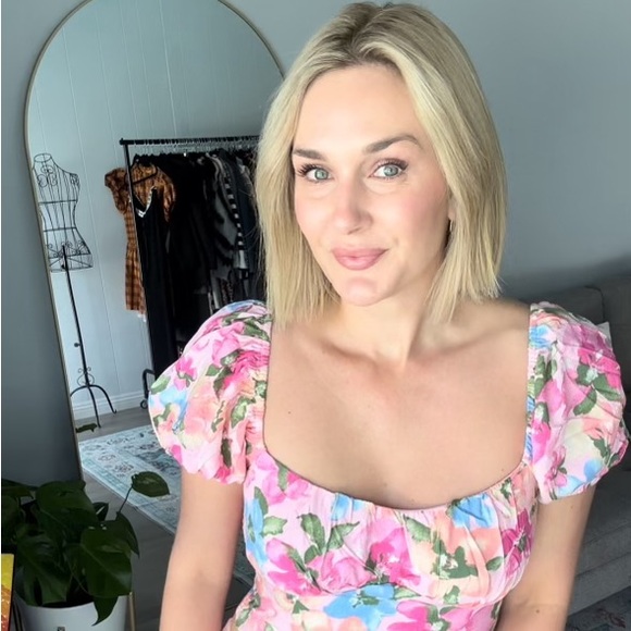 @jilliennesander LIVE NOTIFICATION! LIKE THIS POST TO BE NOTIFIED 💖😘 - Picture 7 of 7